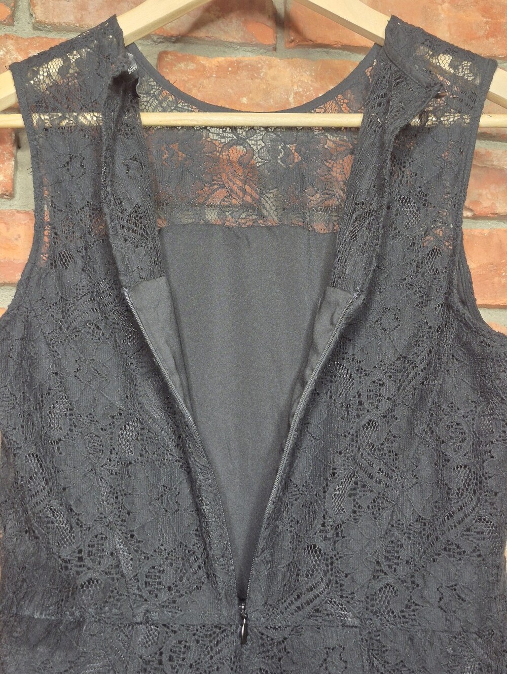 Banana Republic Black Lace Fit & Flare Dress Size 8 Lined Sleeveless - Picture 7 of 9